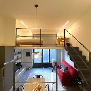  Appartamento Loft Incantevole A Italia