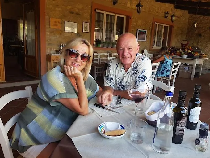 Farm stay Yellowstone In Chianti Resort E Pool San Gimignano Italy